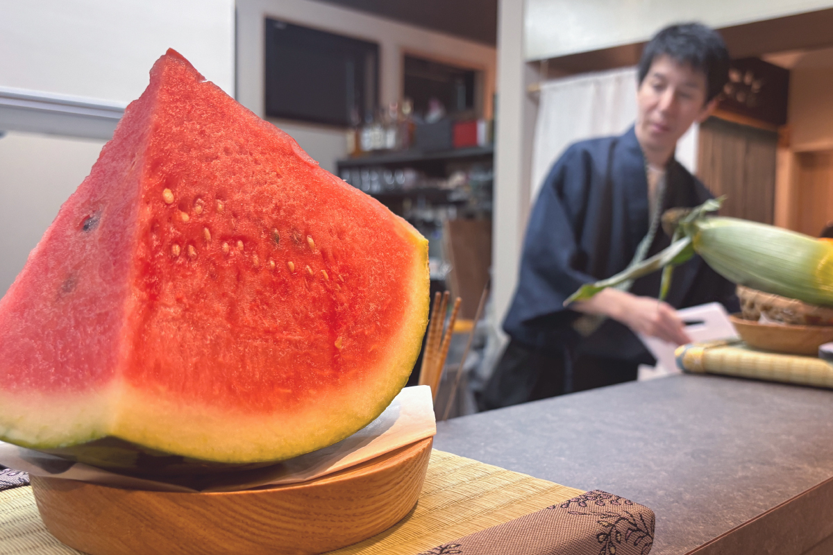 唐戸の居酒屋「松葉庵」のスイカ写真です。